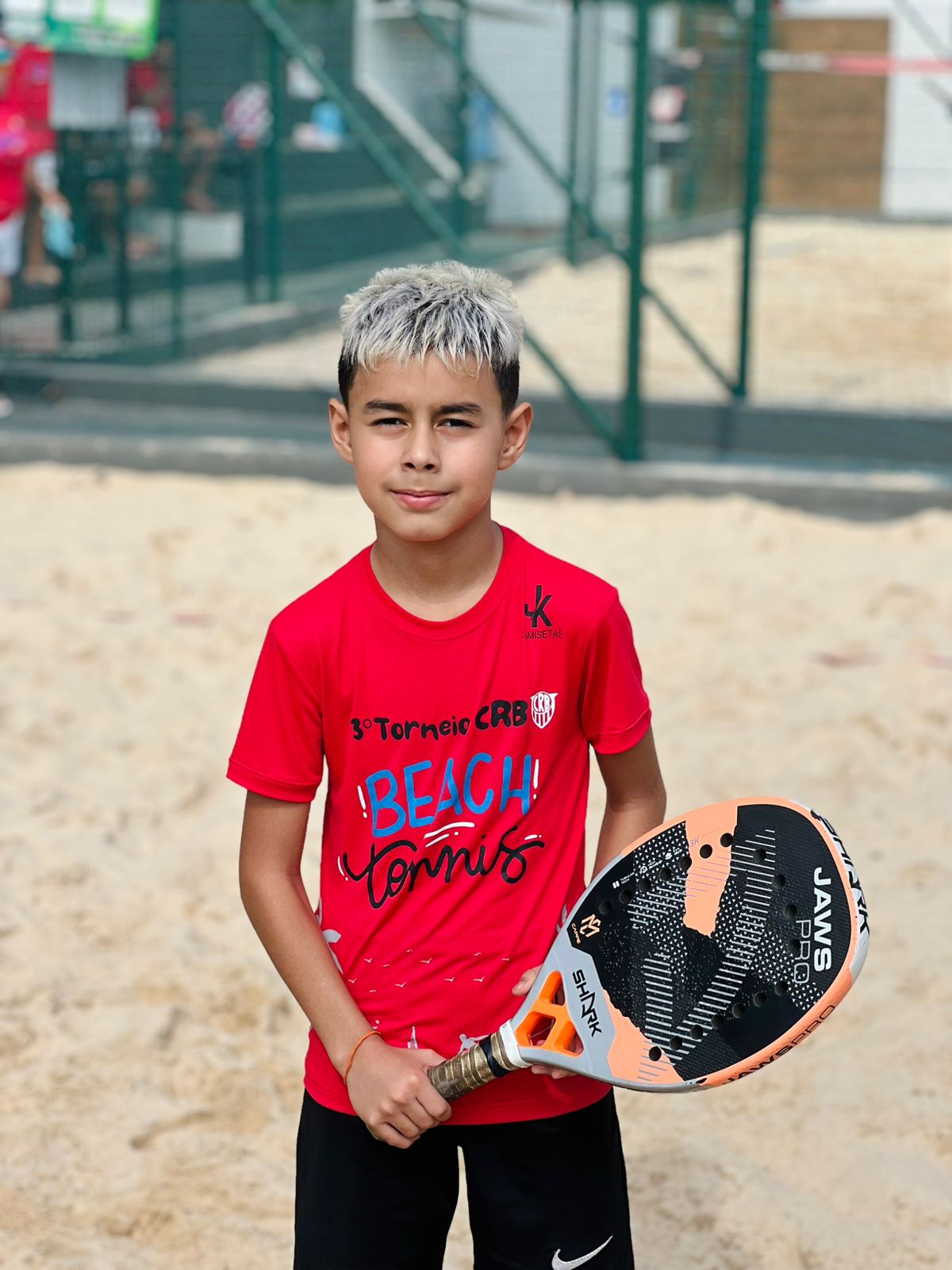 Camiseta vermelha personalizada 100% poliamida para o time de Beach Tennis